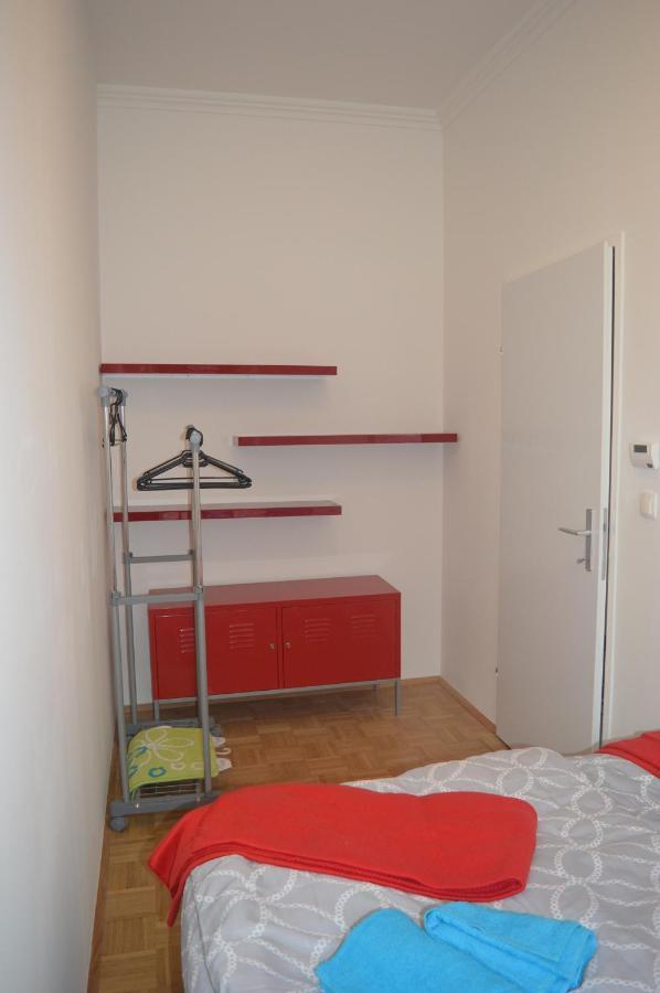 Nette Altbauwohnung Nur 10 Min Von Der City Wenen Buitenkant foto