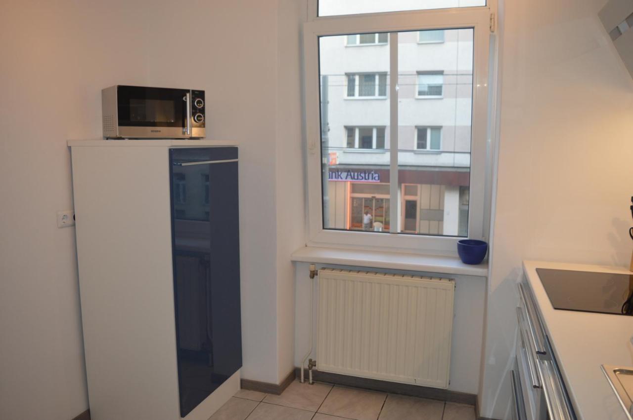 Nette Altbauwohnung Nur 10 Min Von Der City Wenen Buitenkant foto