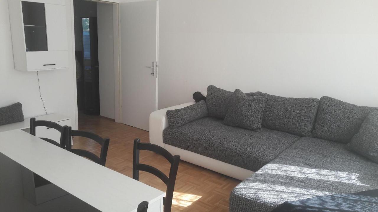 Nette Altbauwohnung Nur 10 Min Von Der City Wenen Buitenkant foto