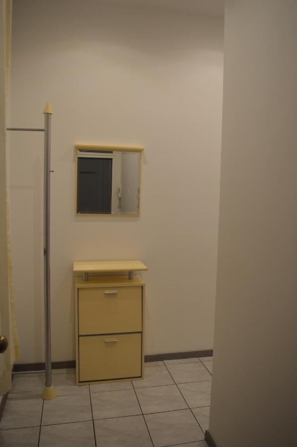 Nette Altbauwohnung Nur 10 Min Von Der City Wenen Buitenkant foto