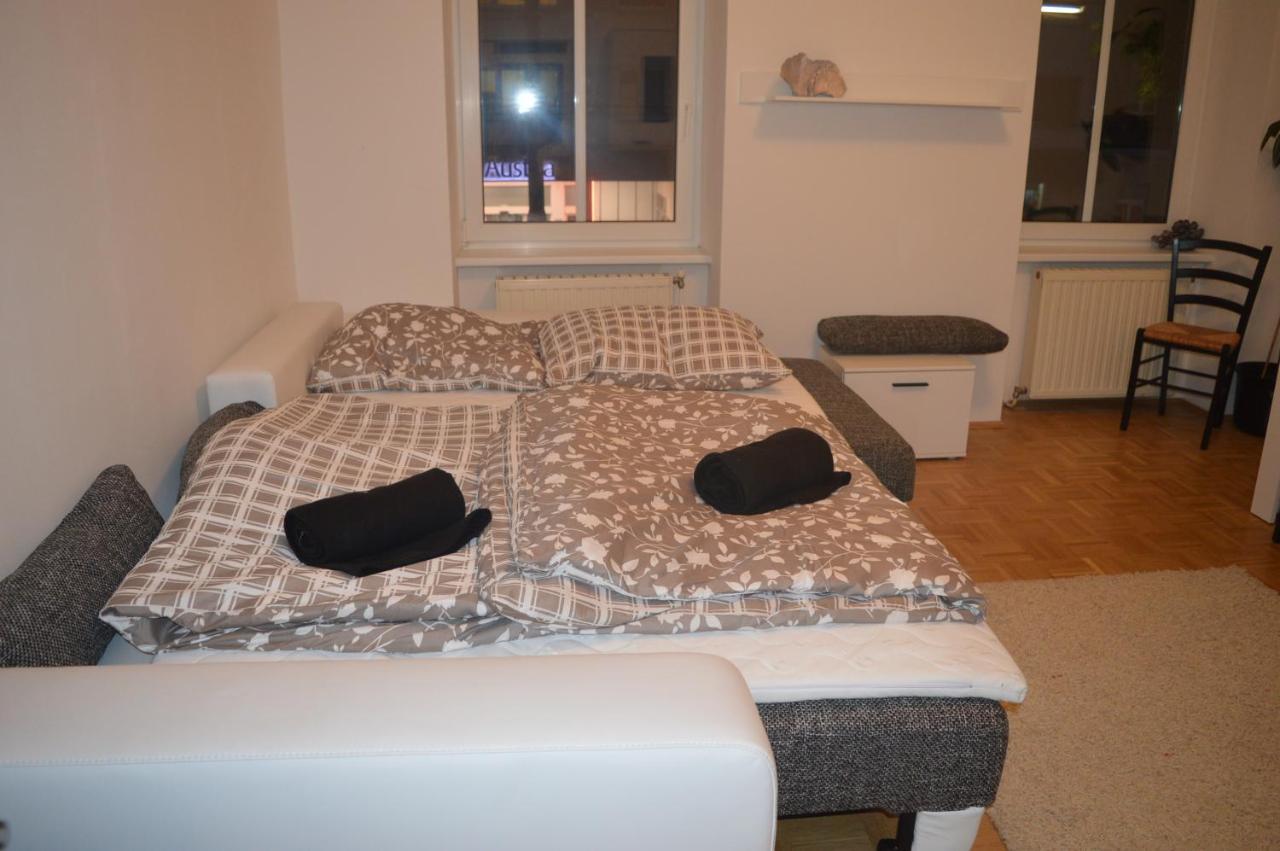 Nette Altbauwohnung Nur 10 Min Von Der City Wenen Buitenkant foto