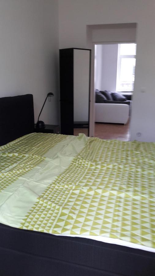 Nette Altbauwohnung Nur 10 Min Von Der City Wenen Buitenkant foto