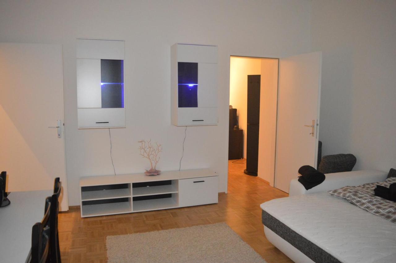 Nette Altbauwohnung Nur 10 Min Von Der City Wenen Buitenkant foto